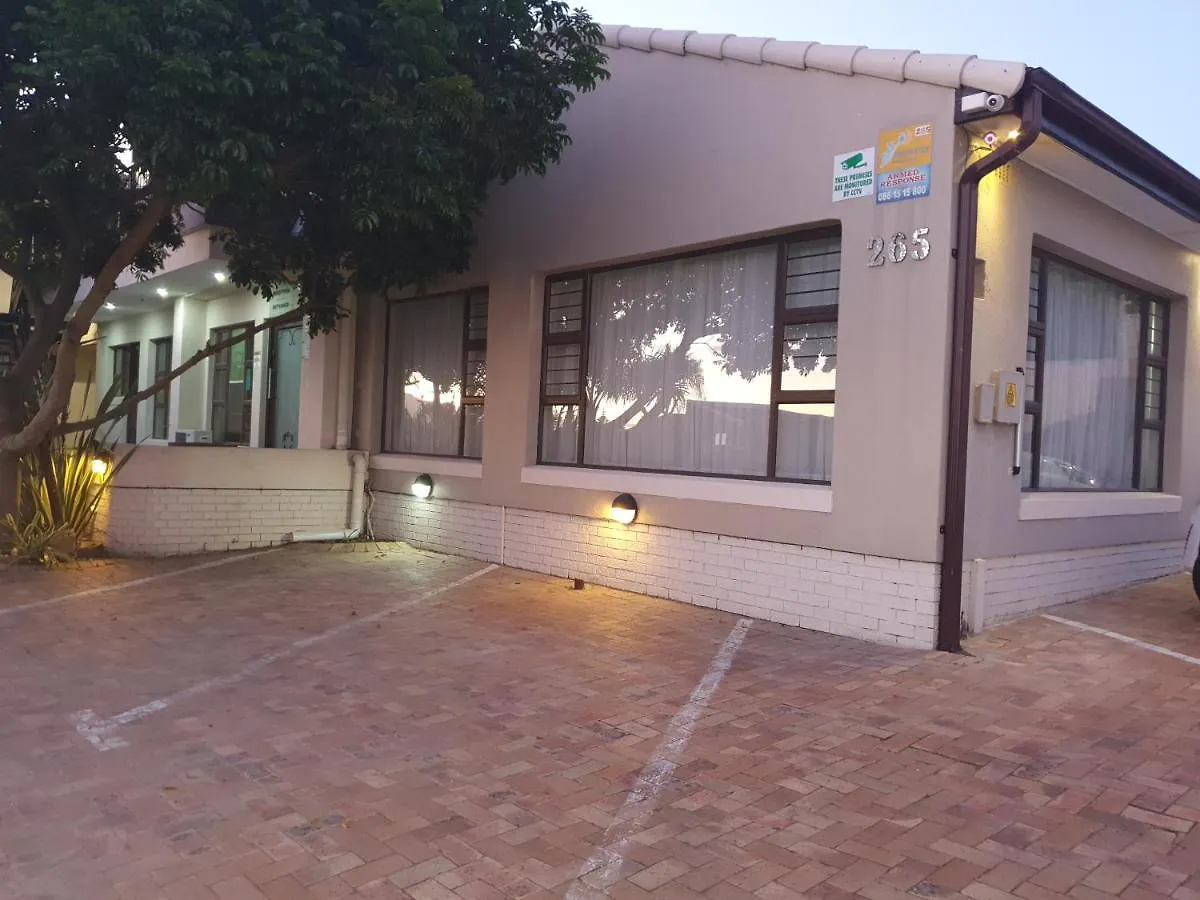 Tyger Hills Guest House Bellville